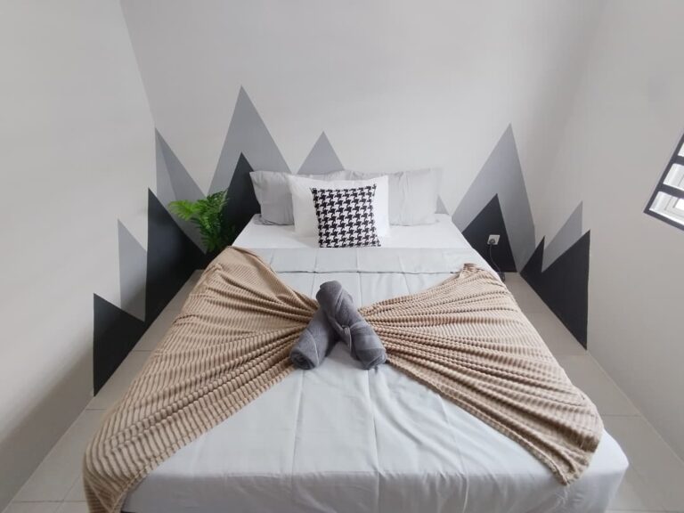 202ecae4-523e-4dff-b04c-161ced384648